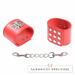 OHMAMA Czerwone kajdanki z regulowanym zapięciem i metalowym łańcuchem OHMAMA