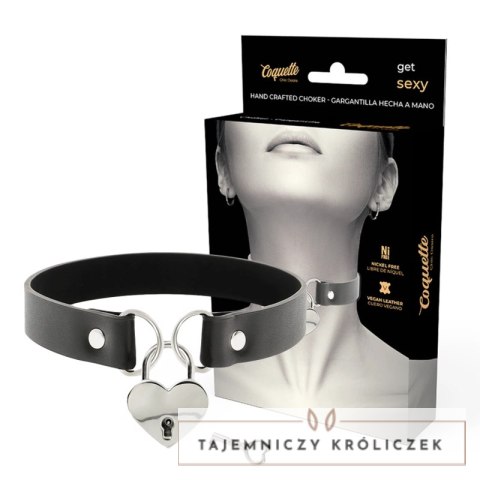 Coquette Chic Desire naszyjnik ze skory wegańskiej z zawieszką serce 40cm COQUETTE
