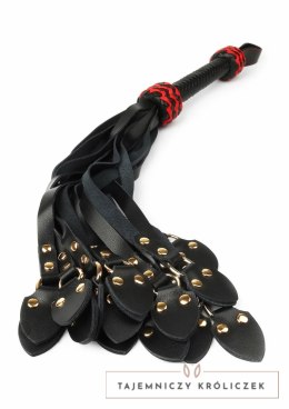 Hidden Desire Leather Cat-o-Nine Whip skorzany bicz z ćwiekami, czarno-czerwony Hidden Desire