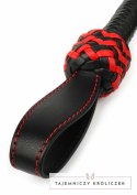 Hidden Desire Leather Cat-o-Nine Whip skorzany bicz z ćwiekami, czarno-czerwony Hidden Desire